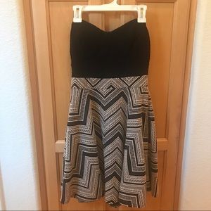 Tube black and white flare dress